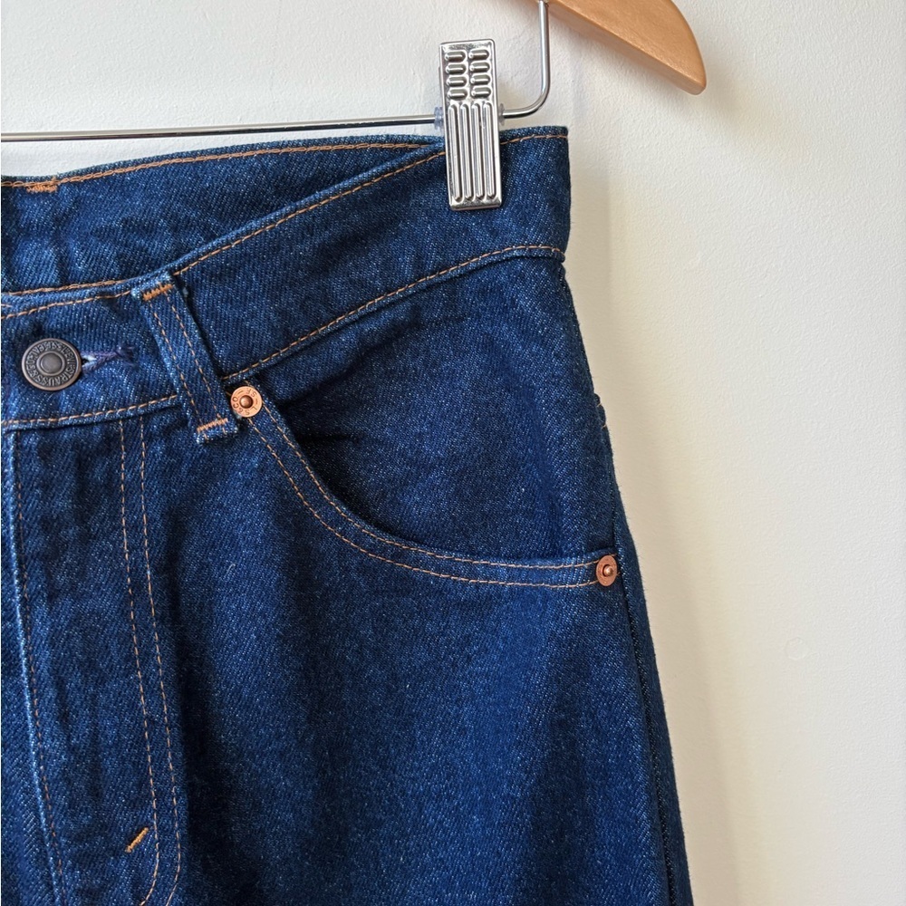 Levi's Orange Tab 90s Dark Indigo Jeans​​ - Picture 9 of 16